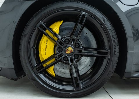 Porsche Taycan Turbo S Sport Turismo