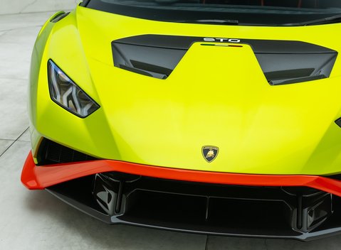 Lamborghini Huracan STO 35