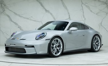 Porsche 911 GT3 Touring (992) 1