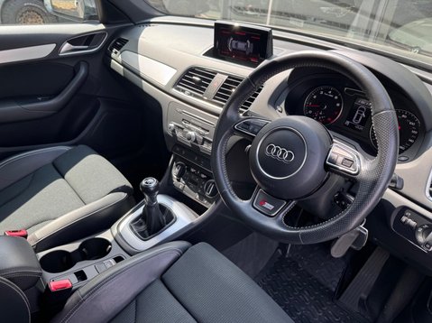 Audi Q3 TFSI S LINE 12