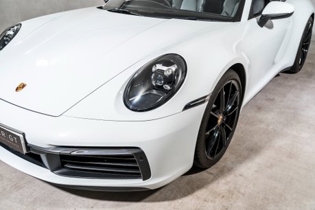 Porsche 911 TARGA 4 PDK. WARRANTY. ADAPTIVE CRUISE CONTROL. HEATED SEATS. HEATED WHEEL 43