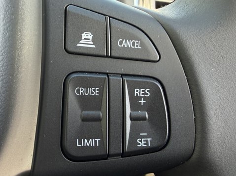 Suzuki S-Cross 1.4 Boosterjet 48V Hybrid Motion 5dr 33
