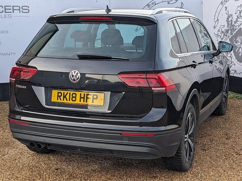 Volkswagen Tiguan SE NAV TDI BMT 9