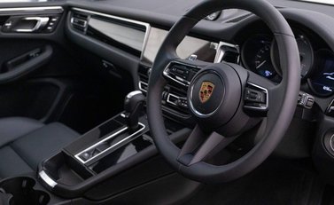 Porsche Macan S PDK 5