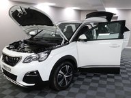 Peugeot 3008 PURETECH S/S ALLURE 16