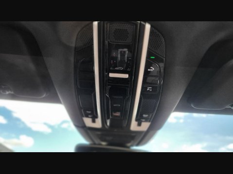 Porsche Cayenne V6 29