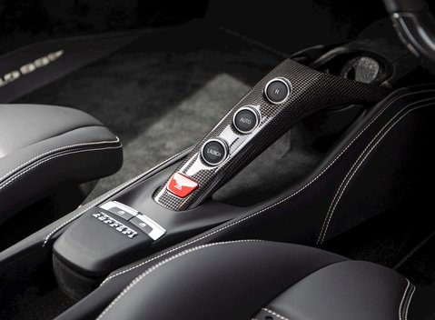 Ferrari 488 GTB 19
