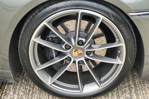 Porsche 911 CARRERA 4S PDK 22