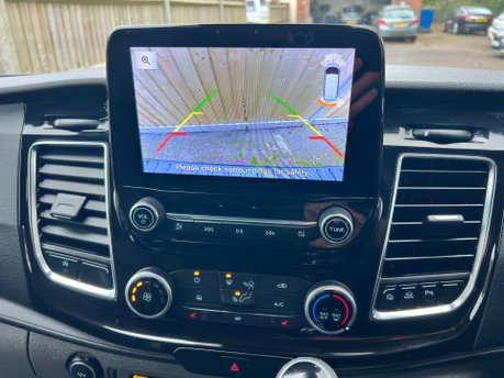 Ford Transit Custom 320 SPORT 2.0 ECOBLUE PANEL VAN 13