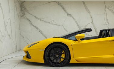 Lamborghini Aventador LP 700-4 ROADSTER 46