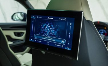 Lamborghini Urus S 14