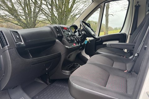 Peugeot Boxer 165ps BlueHDi 335 Drop & Go Low Floor Traffic Management - Toolbox 16