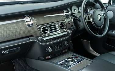 Rolls-Royce Wraith BLACK BADGE 17