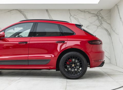 Porsche Macan GTS 36