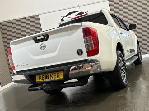 Nissan Navara 2.3 dCi Tekna 4WD Euro 6 (s/s) 4dr 23
