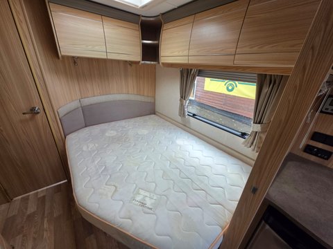 Coachman Pastiche 560/4 19