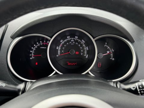 Kia Venga 1.6 3 Euro 6 (s/s) 5dr 10