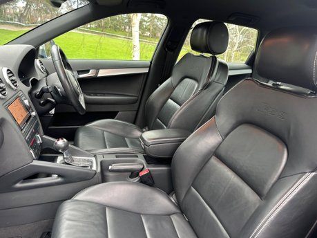 Audi RS3 2.5 TFSI Sportback S Tronic quattro Euro 5 5dr 