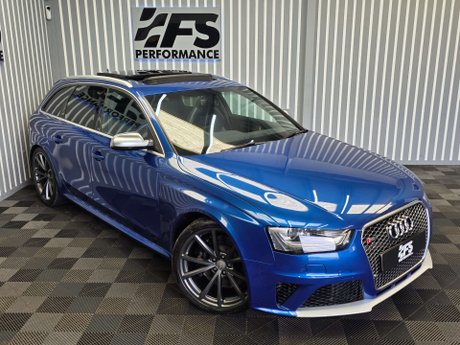 Audi RS4 4.2 FSI V8 Estate 5dr Petrol S Tronic quattro Euro 5 (450 ps) 30
