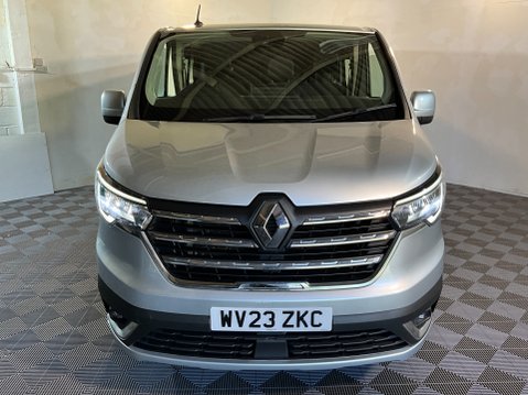 Renault Trafic 2.0 dCi Blue LL30 Sport Crew Van L2 H1 Euro 6 (s/s) 6dr 2