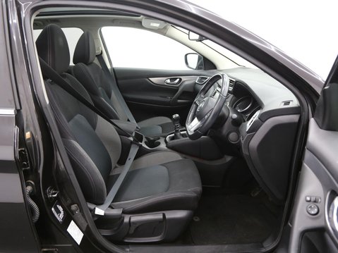 Nissan Qashqai 1.5 dCi N-Connecta Euro 6 (s/s) 5dr 20