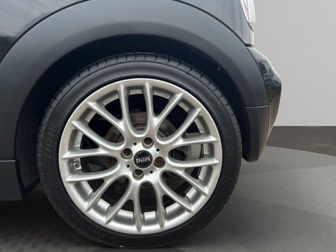 Mini Convertible 1.6 Cooper S Euro 5 (s/s) 2dr 34