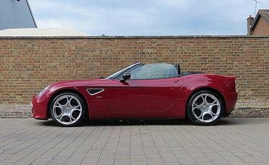 Alfa Romeo 8C Spider 6
