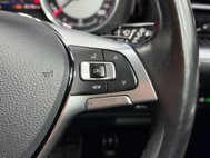 Volkswagen Touareg 3.0 TDI V6 R-Line SUV 5dr Diesel Tiptronic 4Motion Euro 6 (s/s) (286 ps) 33