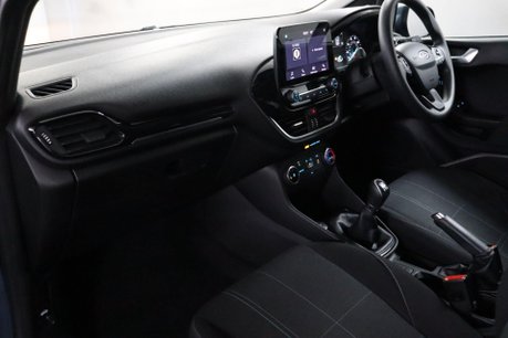 Ford Fiesta TREND 34