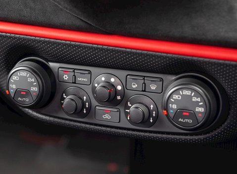 Ferrari 488 Pista 17