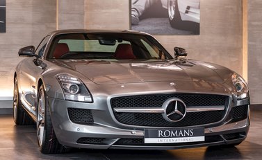 Mercedes-Benz SLS AMG 1