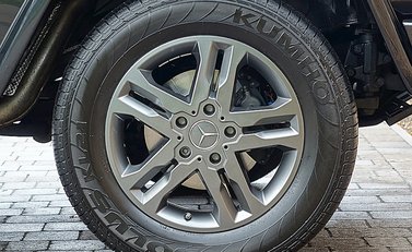 Mercedes-Benz G Series CDI 9