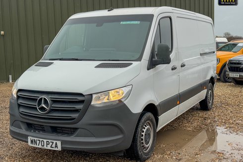 Mercedes-Benz Sprinter MWB L2H1 [SOLD CR] Low Roof 314 Sensors EURO 6 NO VAT SELECT