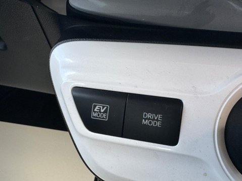 Toyota Prius 1.8 VVT-h Business Edition Plus CVT Euro 6 (s/s) 5dr (15in Alloy) 30