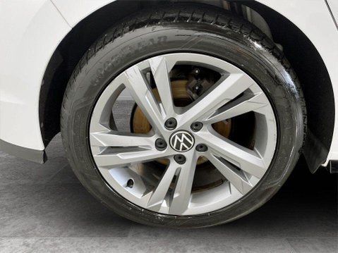 Volkswagen Golf 1.5 TSI R-Line Hatchback 5dr Petrol Manual Euro 6 (s/s) (130 ps) Cruise Co 10