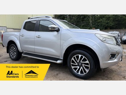 Nissan Navara 2.3 dCi Tekna Pickup Double Cab 4dr Diesel Auto 4WD Euro 6 (190 ps)
