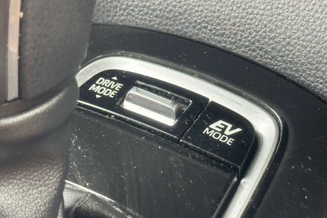Toyota Corolla 2.0 VVT-h Icon Hatchback 5dr Petrol Hybrid CVT Euro 6 (s/s) (196 ps) 37
