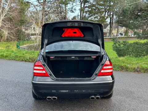 Mercedes-Benz C Class 5.4 C55 AMG Saloon 4dr Petrol Automatic (286 g/km, 367 bhp) 13