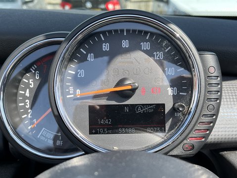 Mini Convertible 1.5 Cooper 2dr [Chili/Media Pack XL] 24