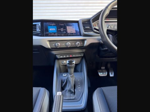 Audi A1 1.5 TFSI 35 S line Sportback 5dr Petrol S Tronic Euro 6 (s/s) (150 ps) 37
