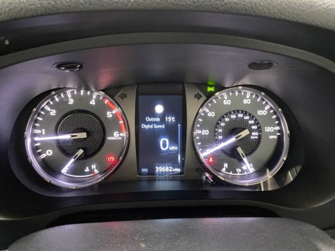 Toyota Hilux ACTIVE 4WD D-4D S/C 12