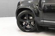 Land Rover Defender 3.0 Defender HSE D MHEV Auto 4WD 5dr 35