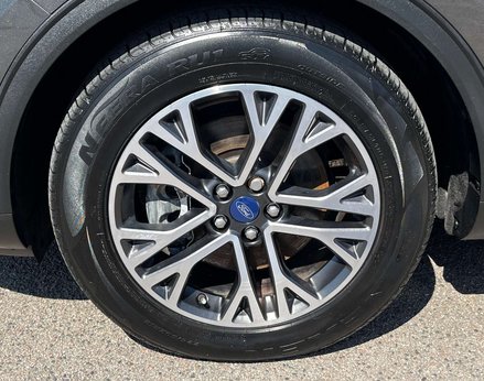 Ford Kuga 2.5 Kuga Titanium First Edition PHEV CVT 5dr 13