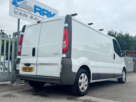 Renault Trafic 2.0 dCi LL29 eco Panel Van 3dr Diesel Manual L3 H1 (Phase 3) (180 g/km, 115 8