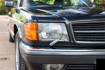 Mercedes-Benz S Class 420 SEC 9