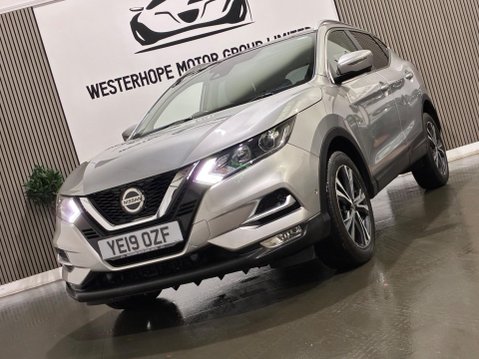 Nissan Qashqai 1.5 dCi N-Connecta Euro 6 (s/s) 5dr 14