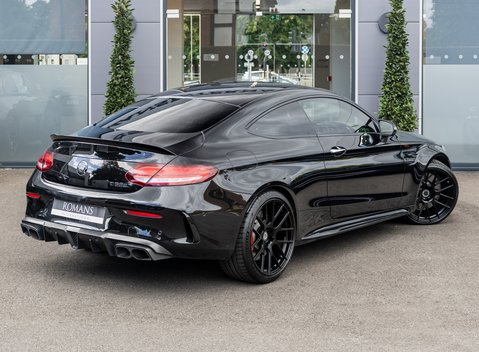 Mercedes-Benz C63 S AMG Coupe Brabus 3