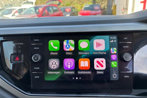 Volkswagen Polo SE EVO.. 6 SERVICES.. 1 PREVIOUS OWNER..APPLE CAR PLAY..AIR CON..SAT NAV. 32