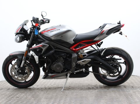 Triumph Street Triple 765 STREET TRIPLE RS 8