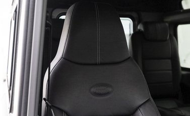 Land Rover Defender 90 Landmark 11